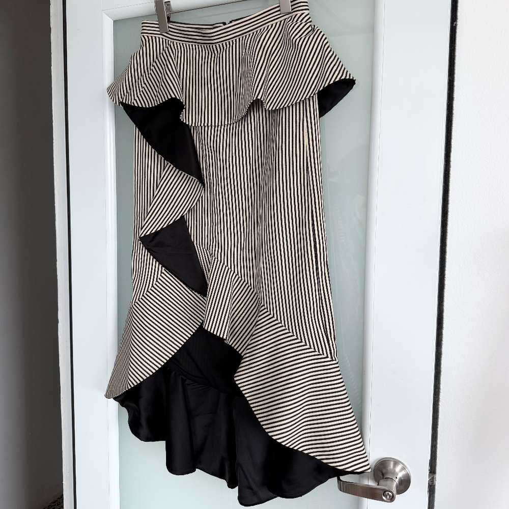 Alice + Olivia Midi Skirt - Picture 2 of 7